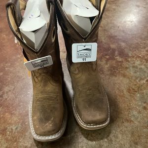 Kid boy size 11 smoky mountain boots. NWT (brown)